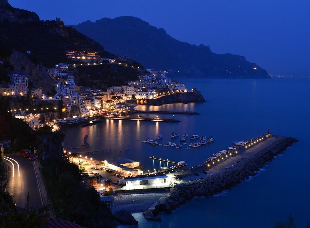 Casa Amore S Lucia Amalfi Eksteriør billede